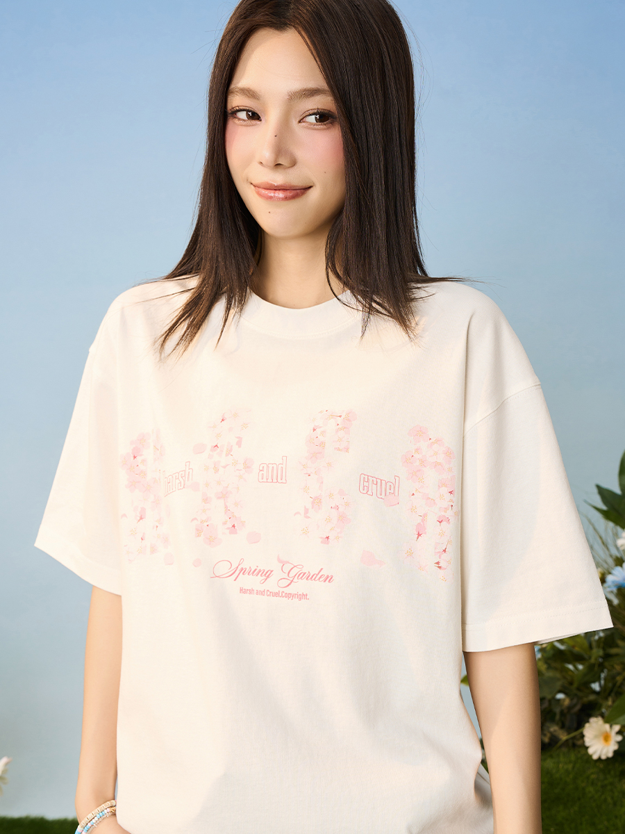 Falling Cherry Blossom Loose Round Neck Short Sleeve T-Shirt for Men and Women | National Trend, Korean Style, Unisex Fashion Falling Cherry Blossom Loose Round Neck Short Sleeve T-Shirt for Men and Women | National Trend, Korean Style, Unisex Fashion