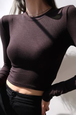 Fitted Vintage American-Style High-Waisted Slim-Fit Long Sleeve T-Shirt for Women - Retro Round Neck Stretchy Top