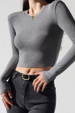 Fitted Vintage American-Style High-Waisted Slim-Fit Long Sleeve T-Shirt for Women - Retro Round Neck Stretchy Top