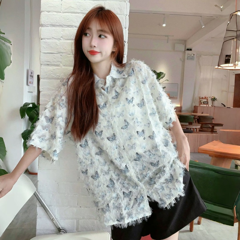 Floral Hawaiian Beach Shirt for Women, Printed Short-Sleeve Top with 3D Tassels, Loose Fit Trendy Summer Style Floral Hawaiian Beach Shirt for Women, Printed Short-Sleeve Top with 3D Tassels, Loose Fit Trendy Summer Style