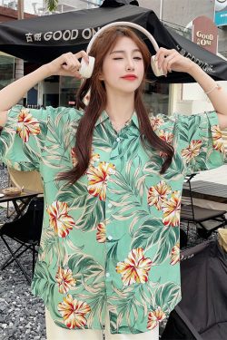 Floral Hawaiian Short Sleeve Shirt for Women - Casual Loose Cotton Silk Blouse, Versatile Beachwear Top, Summer Style