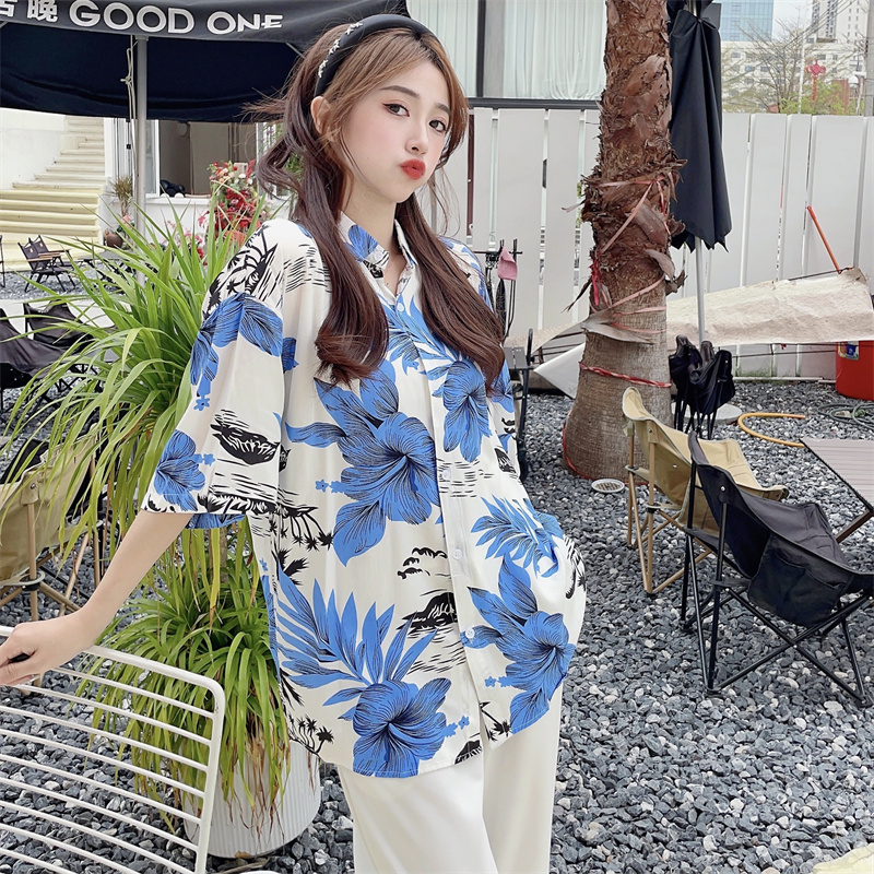 Floral Hawaiian Short Sleeve Shirt for Women - Casual Loose Cotton Silk Blouse, Versatile Beachwear Top, Summer Style Floral Hawaiian Short Sleeve Shirt for Women - Casual Loose Cotton Silk Blouse, Versatile Beachwear Top, Summer Style