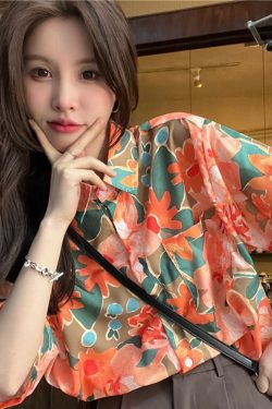 Floral Hawaiian Short Sleeve Shirt for Women - Retro Loose Top in Hong Kong Style - Trendy Fairy Girl Aesthetic