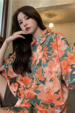 Floral Hawaiian Short Sleeve Shirt for Women - Retro Loose Top in Hong Kong Style - Trendy Fairy Girl Aesthetic