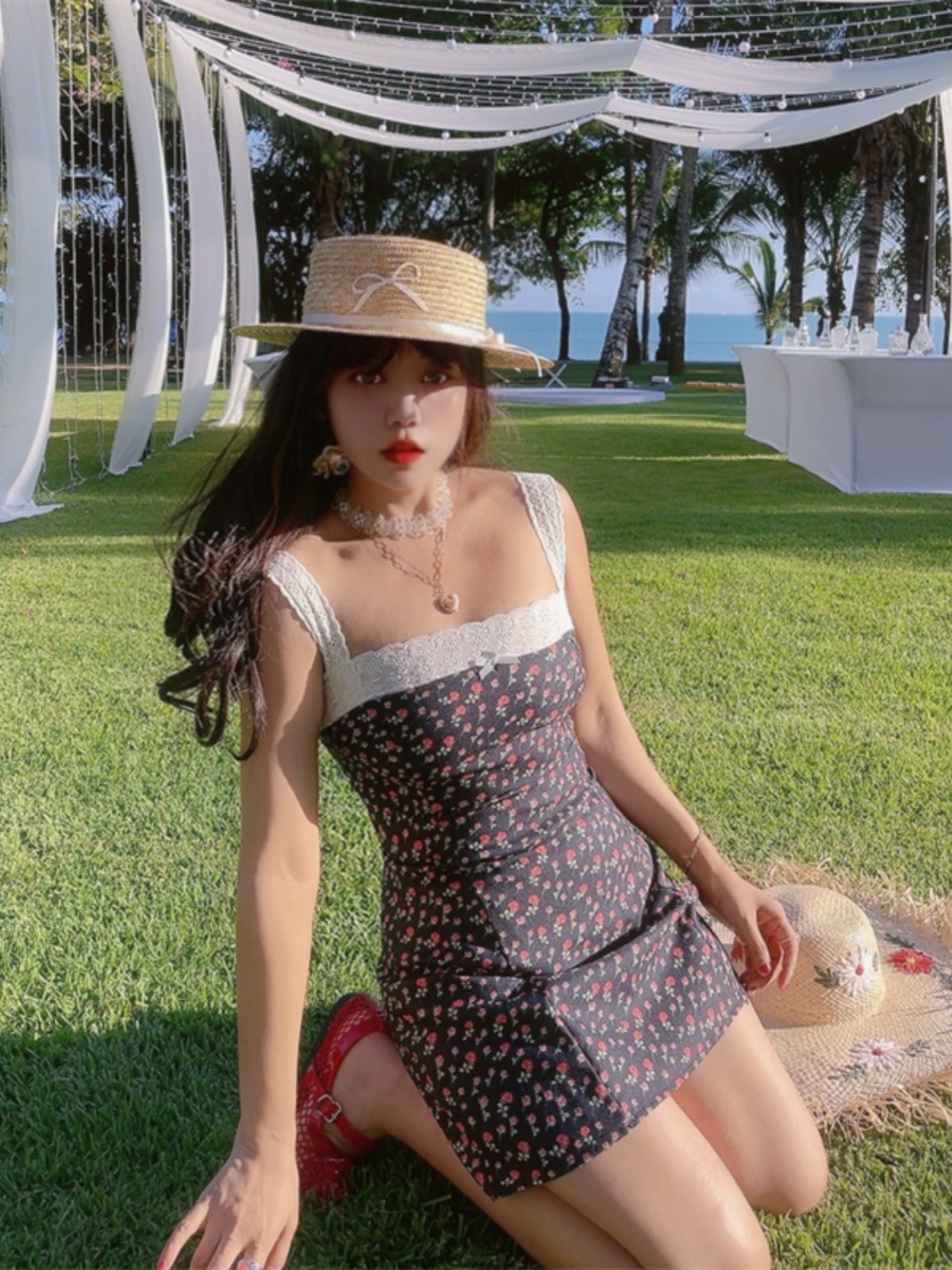 Floral Lace Trim Square Neck Slimming Camisole Dress - Handmade 2025 Spring/Summer Vacation Style, Perfect for 90s & Y2K Fashion Floral Lace Trim Square Neck Slimming Camisole Dress - Handmade 2025 Spring/Summer Vacation Style, Perfect for 90s & Y2K Fashion