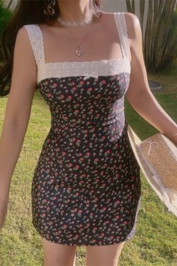 Floral Lace Trim Square Neck Slimming Camisole Dress - Handmade 2025 Spring/Summer Vacation Style, Perfect for 90s & Y2K Fashion