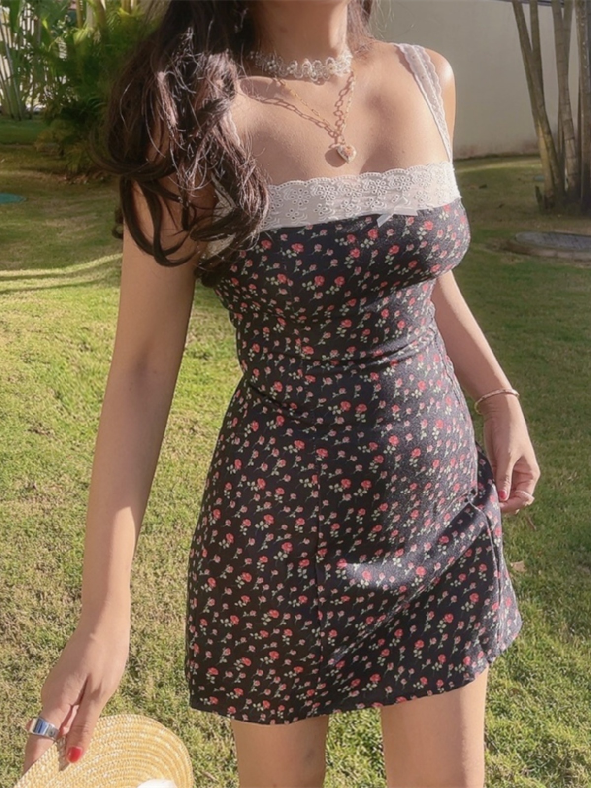 Floral Lace Trim Square Neck Slimming Camisole Dress - Handmade 2025 Spring/Summer Vacation Style, Perfect for 90s & Y2K Fashion Floral Lace Trim Square Neck Slimming Camisole Dress - Handmade 2025 Spring/Summer Vacation Style, Perfect for 90s & Y2K Fashion