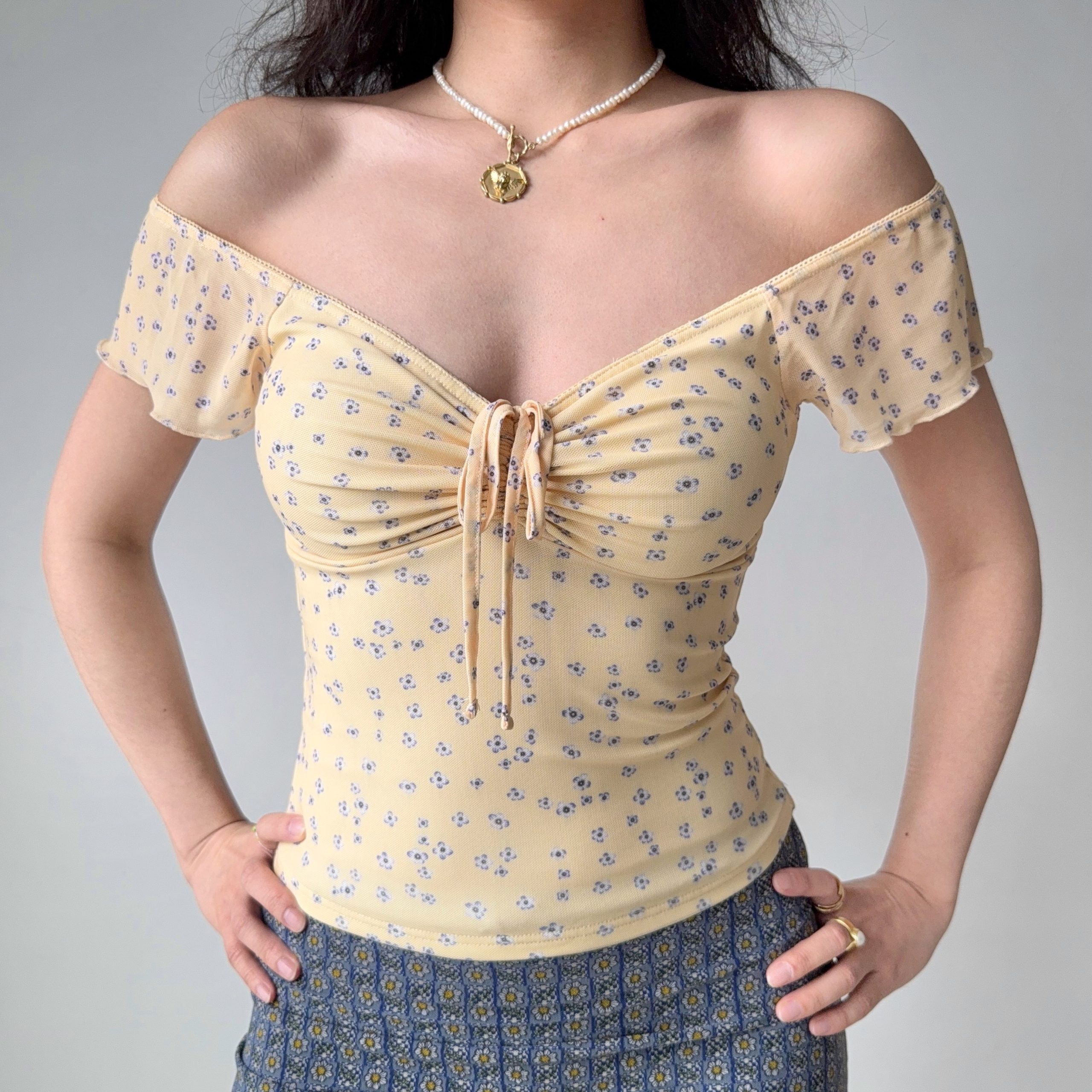 Floral Mesh Short Sleeve T-shirt for Women - Self-Made European American Style with Tie V-neck - Trendy Hot Girl Top Floral Mesh Short Sleeve T-shirt for Women - Self-Made European American Style with Tie V-neck - Trendy Hot Girl Top