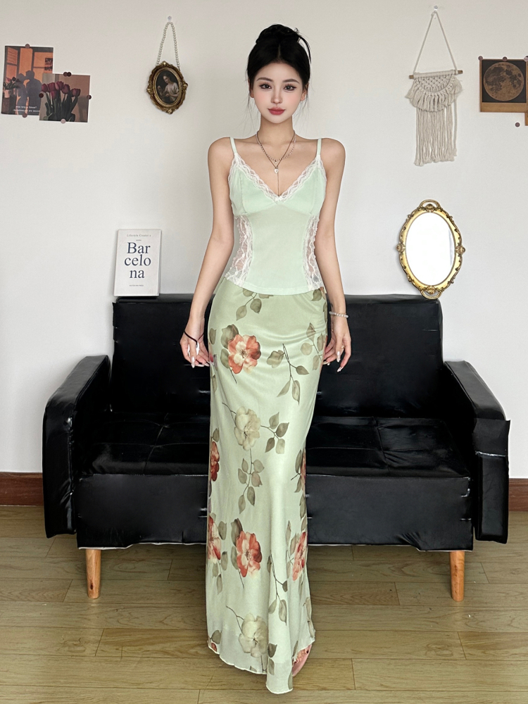 Floral Mesh Straight Skirt - Women's Elegant Draped Midi Skirt in Green and Fresh, Chinese Style Rose Design Floral Mesh Straight Skirt - Women's Elegant Draped Midi Skirt in Green and Fresh, Chinese Style Rose Design