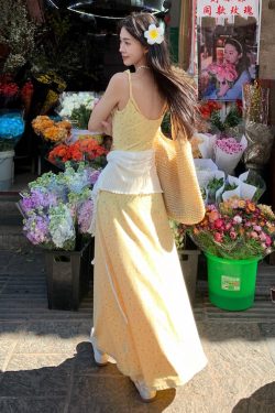 Floral Print Cami Long Dress for Women, Low Neckline and Bow Tie, Fresh Healing Style, Perfect for Summer, Boho Chic Fashion