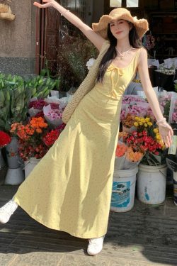 Floral Print Cami Long Dress for Women, Low Neckline and Bow Tie, Fresh Healing Style, Perfect for Summer, Boho Chic Fashion