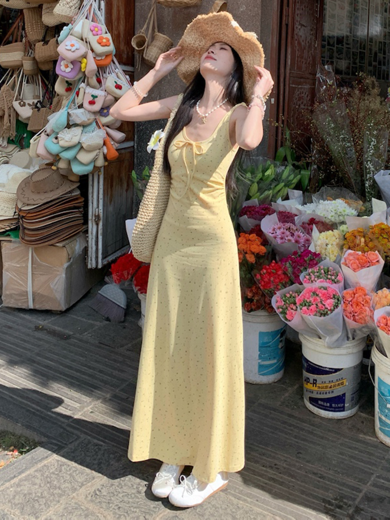 Floral Print Cami Long Dress for Women, Low Neckline and Bow Tie, Fresh Healing Style, Perfect for Summer, Boho Chic Fashion Floral Print Cami Long Dress for Women, Low Neckline and Bow Tie, Fresh Healing Style, Perfect for Summer, Boho Chic Fashion