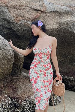 Floral Print Spaghetti Strap Dress, Slim Fit, Flattering French Style, Perfect for Summer, 90s Inspired Fashion