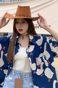 Floral Short Sleeve Beach Shirt for Women - Loose Printed Summer Blouse, Versatile Hong Kong Style Top for Students and Casual Wear