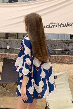 Floral Short Sleeve Beach Shirt for Women - Loose Printed Summer Blouse, Versatile Hong Kong Style Top for Students and Casual Wear