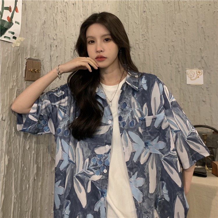Floral Short Sleeve Shirt for Women - 2025 Summer Beach Hawaiian Vintage Loose Top in Hong Kong Style Floral Short Sleeve Shirt for Women - 2025 Summer Beach Hawaiian Vintage Loose Top in Hong Kong Style