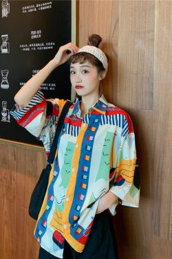 Floral Short Sleeve Shirt for Women - Hawaiian Beach Top, Retro Hong Kong Style, Loose Fit, Summer Fashion Essential