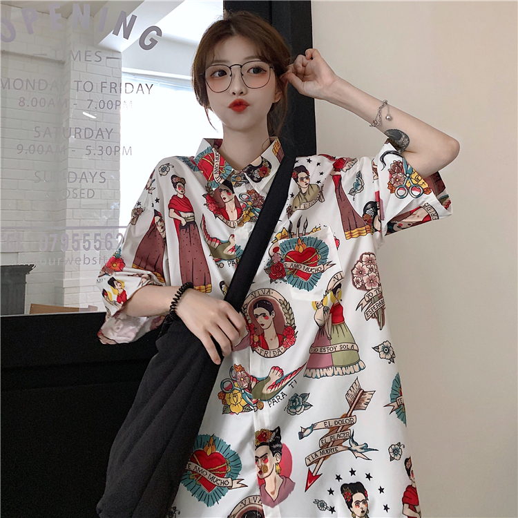 Floral Short Sleeve Shirt for Women - Hawaiian Beach Top, Retro Hong Kong Style, Loose Fit, Summer Fashion Essential Floral Short Sleeve Shirt for Women - Hawaiian Beach Top, Retro Hong Kong Style, Loose Fit, Summer Fashion Essential