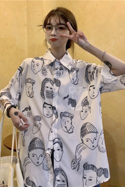 Floral Short Sleeve Shirt for Women - Hawaiian Beach Top, Retro Hong Kong Style, Loose Fit, Summer Fashion Essential