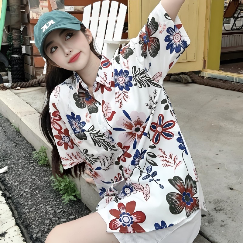 Floral Short Sleeve Shirt for Women - Loose Casual Hawaiian Beach Blouse in Ice Silk - Trendy Summer Top for Seaside Vacations Floral Short Sleeve Shirt for Women - Loose Casual Hawaiian Beach Blouse in Ice Silk - Trendy Summer Top for Seaside Vacations