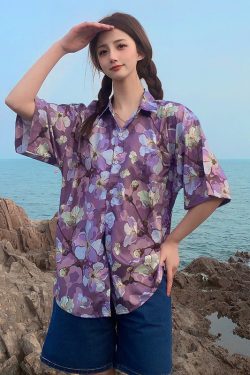 Floral Short-Sleeve Shirt for Women - Retro Hawaiian Style Loose Top for Beach Vacation, Y2K Inspired Fashion