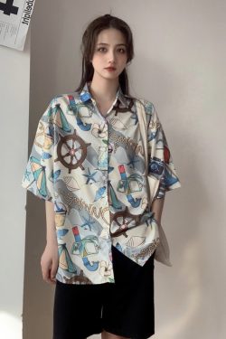 Floral Short-Sleeve Shirt for Women - Retro Hawaiian Style Loose Top for Beach Vacation, Y2K Inspired Fashion