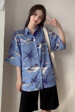 Floral Short-Sleeve Shirt for Women - Retro Hawaiian Style Loose Top for Beach Vacation, Y2K Inspired Fashion