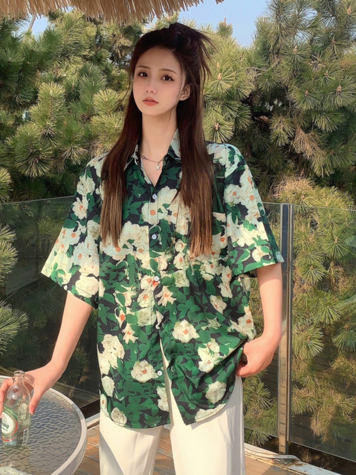 Floral Short-Sleeve Shirt for Women - Retro Hawaiian Style Loose Top for Beach Vacation, Y2K Inspired Fashion Floral Short-Sleeve Shirt for Women - Retro Hawaiian Style Loose Top for Beach Vacation, Y2K Inspired Fashion