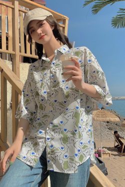 Floral Short-Sleeve Shirt for Women - Retro Hawaiian Style Loose Top for Beach Vacation, Y2K Inspired Fashion