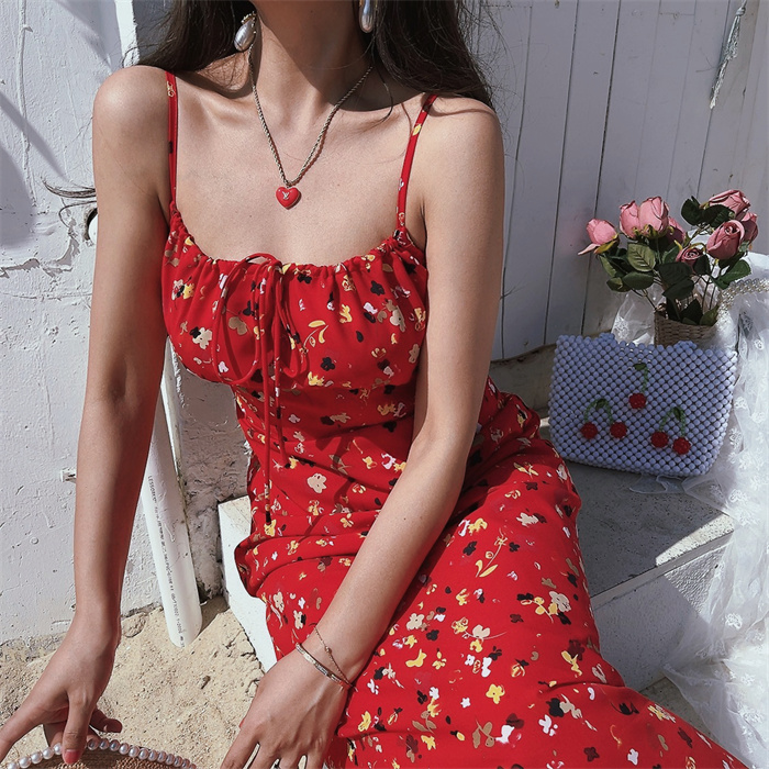 Floral Square-Neck Camisole Long Dress in Chenopod Fabric - Vintage French Style for Women, Spring/Summer 2025 Vacation Fashion Floral Square-Neck Camisole Long Dress in Chenopod Fabric - Vintage French Style for Women, Spring/Summer 2025 Vacation Fashion