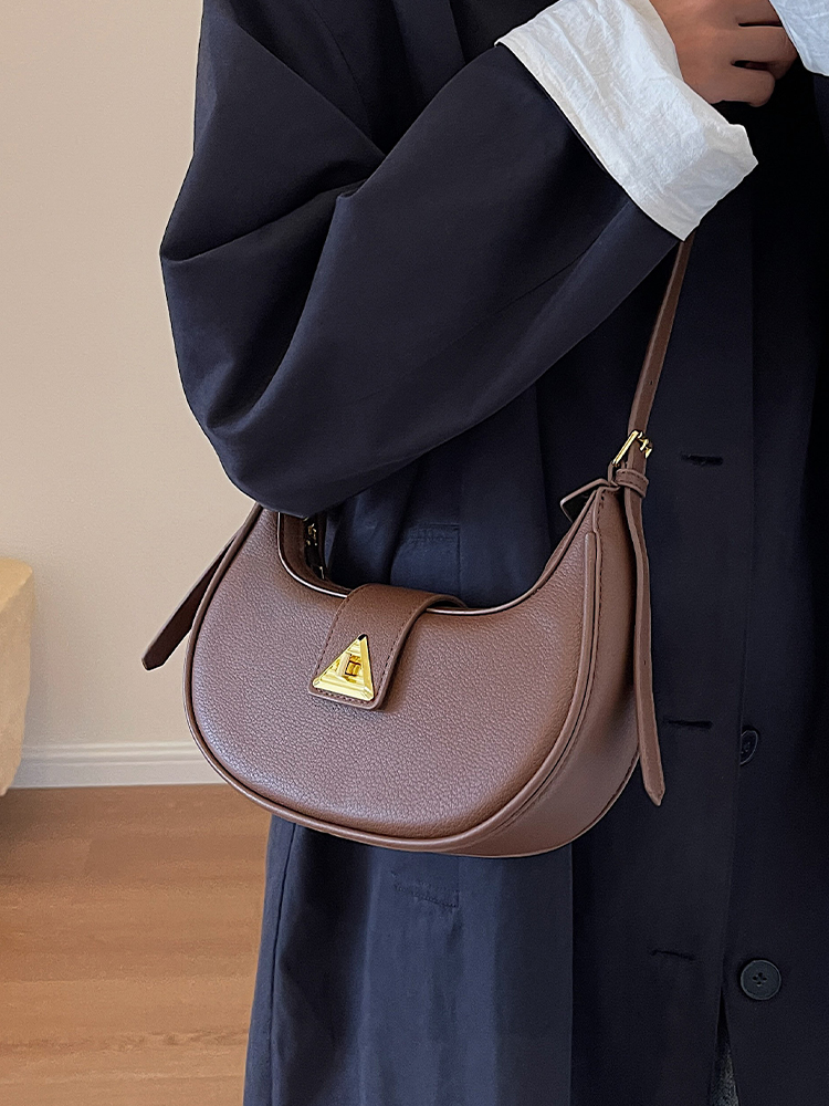 French Retro High-End Dumpling Bag for Women - 2025 Minimalist Trendy Casual Shoulder Bag French Retro High-End Dumpling Bag for Women - 2025 Minimalist Trendy Casual Shoulder Bag