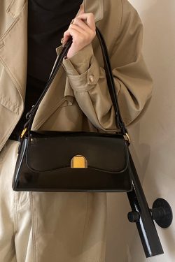 French Retro Oil Wax Leather Underarm Bag for Women - Spring/Summer 2025 Small Shoulder Crossbody Bag, Niche Fashion Accessory