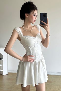 French Romance Lace Strapless A-Line Little White Dress - Ballet Style Slimming Princess Dress for Elegant Occasions