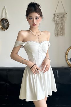 French Romance Lace Strapless A-Line Little White Dress - Ballet Style Slimming Princess Dress for Elegant Occasions