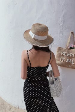 French Romantic Square Neck Polka Dot Waist-Cinching Camisole Long Dress - Slimming Drape for 2025 Spring/Summer Vacation Style