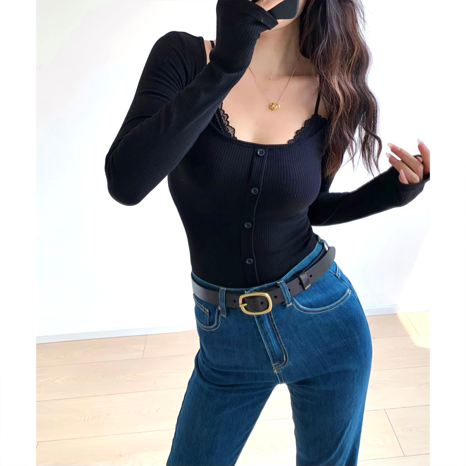 French Style Faux Two-Piece Vintage Lace Trim Long Sleeve Slim Fit Round Neck T-Shirt Top for Women French Style Faux Two-Piece Vintage Lace Trim Long Sleeve Slim Fit Round Neck T-Shirt Top for Women