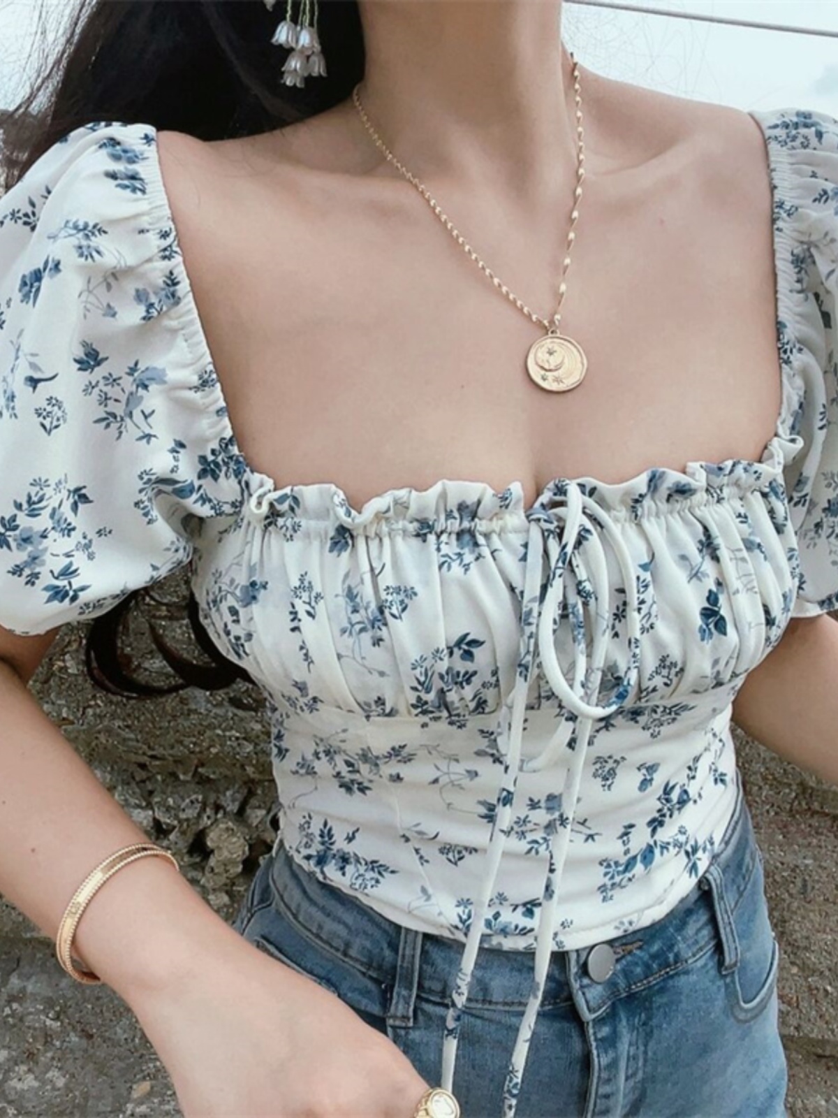 French Vintage Drawstring Tie Square Neck Puff Sleeve Waist-Exposing Short Sleeve Top for Vacation - Spring/Summer 2025 Fashion French Vintage Drawstring Tie Square Neck Puff Sleeve Waist-Exposing Short Sleeve Top for Vacation - Spring/Summer 2025 Fashion