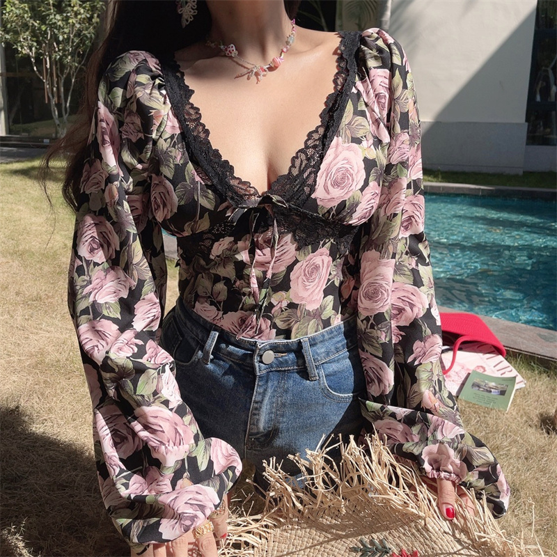 French Vintage Floral V-Neck Lantern Sleeve Blouse - Handmade Spring/Summer 2025, Waist-Cinched Vacation Top French Vintage Floral V-Neck Lantern Sleeve Blouse - Handmade Spring/Summer 2025, Waist-Cinched Vacation Top