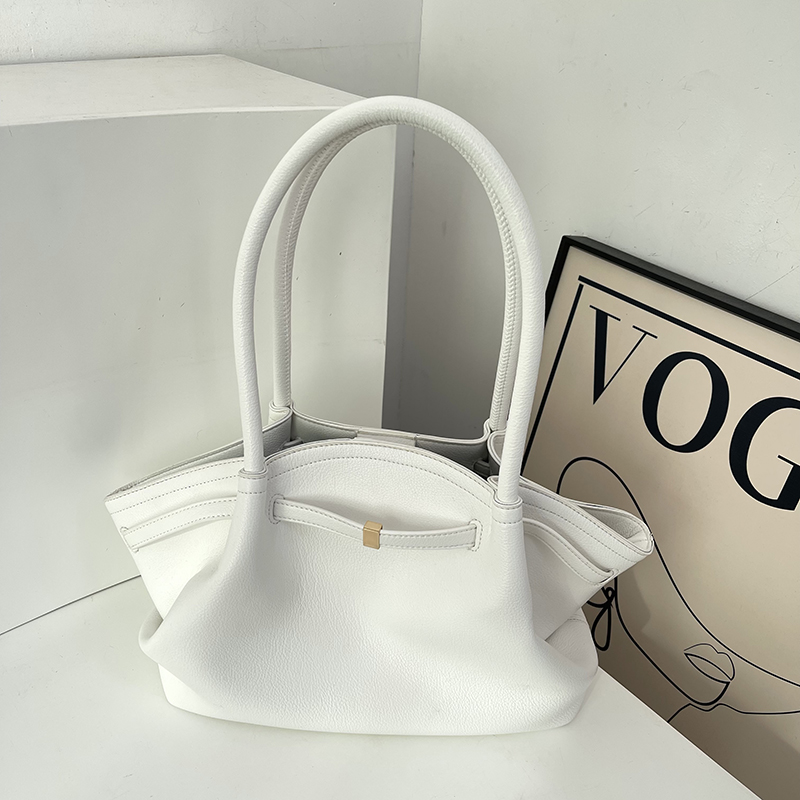 French Vintage Lychee Pattern Underarm Bag for Women - High-End Handheld Shoulder Bag for Spring Summer 2025 Commuting Style French Vintage Lychee Pattern Underarm Bag for Women - High-End Handheld Shoulder Bag for Spring Summer 2025 Commuting Style