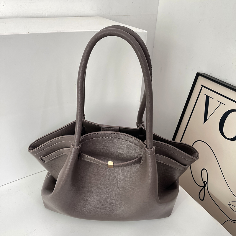 French Vintage Lychee Pattern Underarm Bag for Women - High-End Handheld Shoulder Bag for Spring Summer 2025 Commuting Style French Vintage Lychee Pattern Underarm Bag for Women - High-End Handheld Shoulder Bag for Spring Summer 2025 Commuting Style