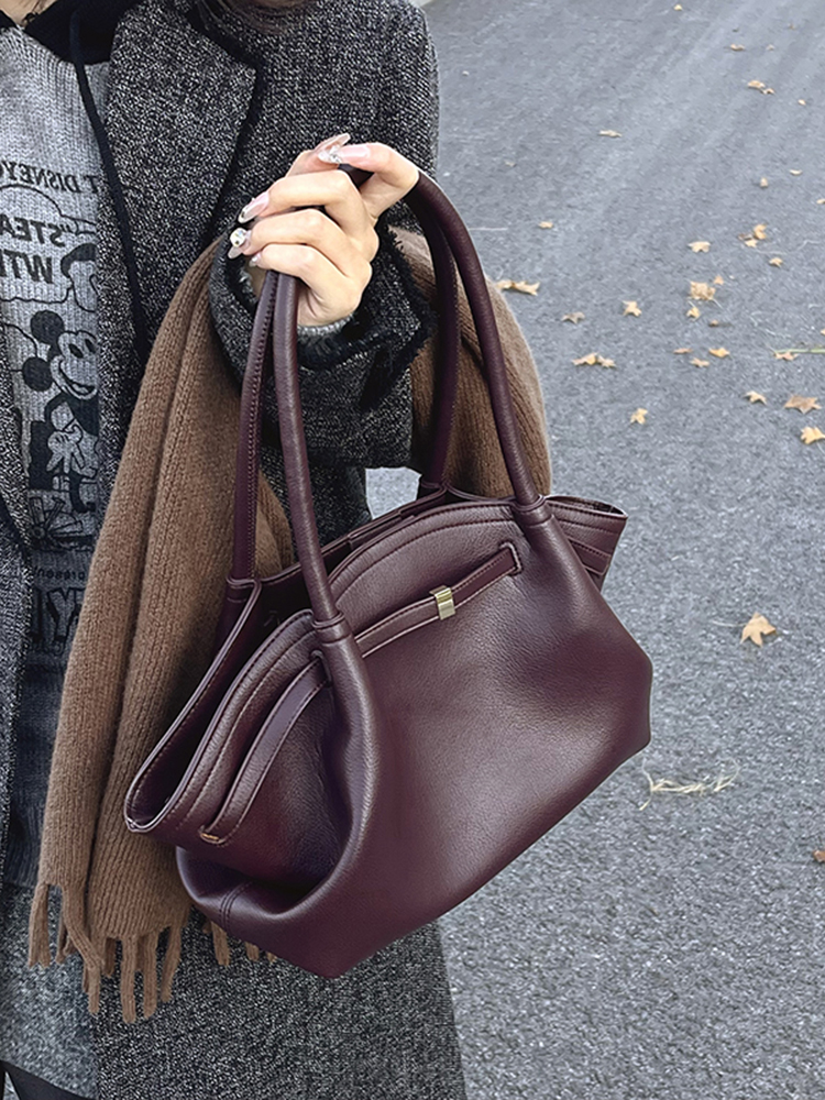 French Vintage Lychee Pattern Underarm Bag for Women - High-End Handheld Shoulder Bag for Spring Summer 2025 Commuting Style French Vintage Lychee Pattern Underarm Bag for Women - High-End Handheld Shoulder Bag for Spring Summer 2025 Commuting Style