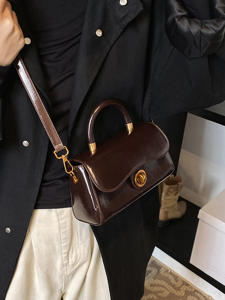 French Vintage Oil Wax Leather Handbag for Women - Textured Small Square Bag, Versatile Shoulder & Crossbody Bag, Spring/Summer 2025 French Vintage Oil Wax Leather Handbag for Women - Textured Small Square Bag, Versatile Shoulder & Crossbody Bag, Spring/Summer 2025