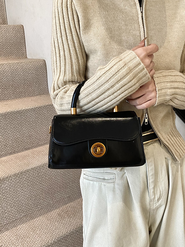 French Vintage Oil Wax Leather Handbag for Women - Textured Small Square Bag, Versatile Shoulder & Crossbody Bag, Spring/Summer 2025 French Vintage Oil Wax Leather Handbag for Women - Textured Small Square Bag, Versatile Shoulder & Crossbody Bag, Spring/Summer 2025