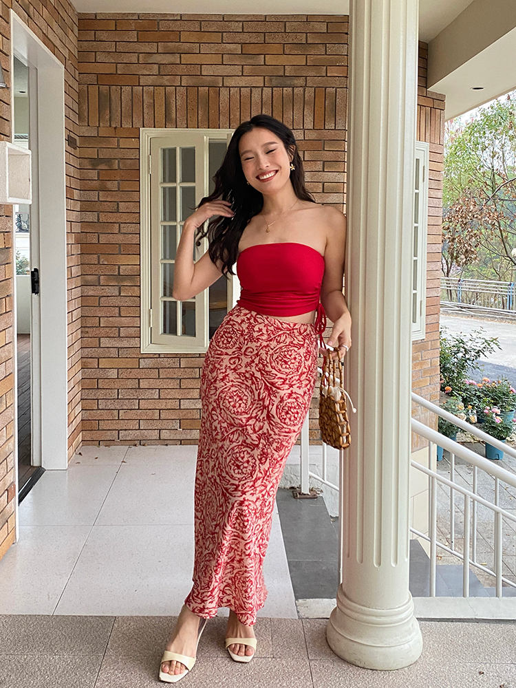 French Vintage Printed Midi Skirt in Bright Red - Vacation Style Long Wrap Skirt for Effortless 90s Chic French Vintage Printed Midi Skirt in Bright Red - Vacation Style Long Wrap Skirt for Effortless 90s Chic