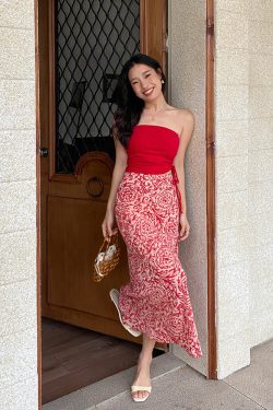 French Vintage Printed Midi Skirt in Bright Red - Vacation Style Long Wrap Skirt for Effortless 90s Chic