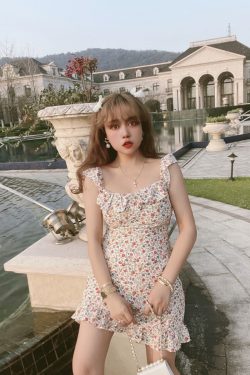 French Vintage Ruffled Big Collar Floral Dress for Women - Handmade Spring/Summer 2025, Trendy 90s Style