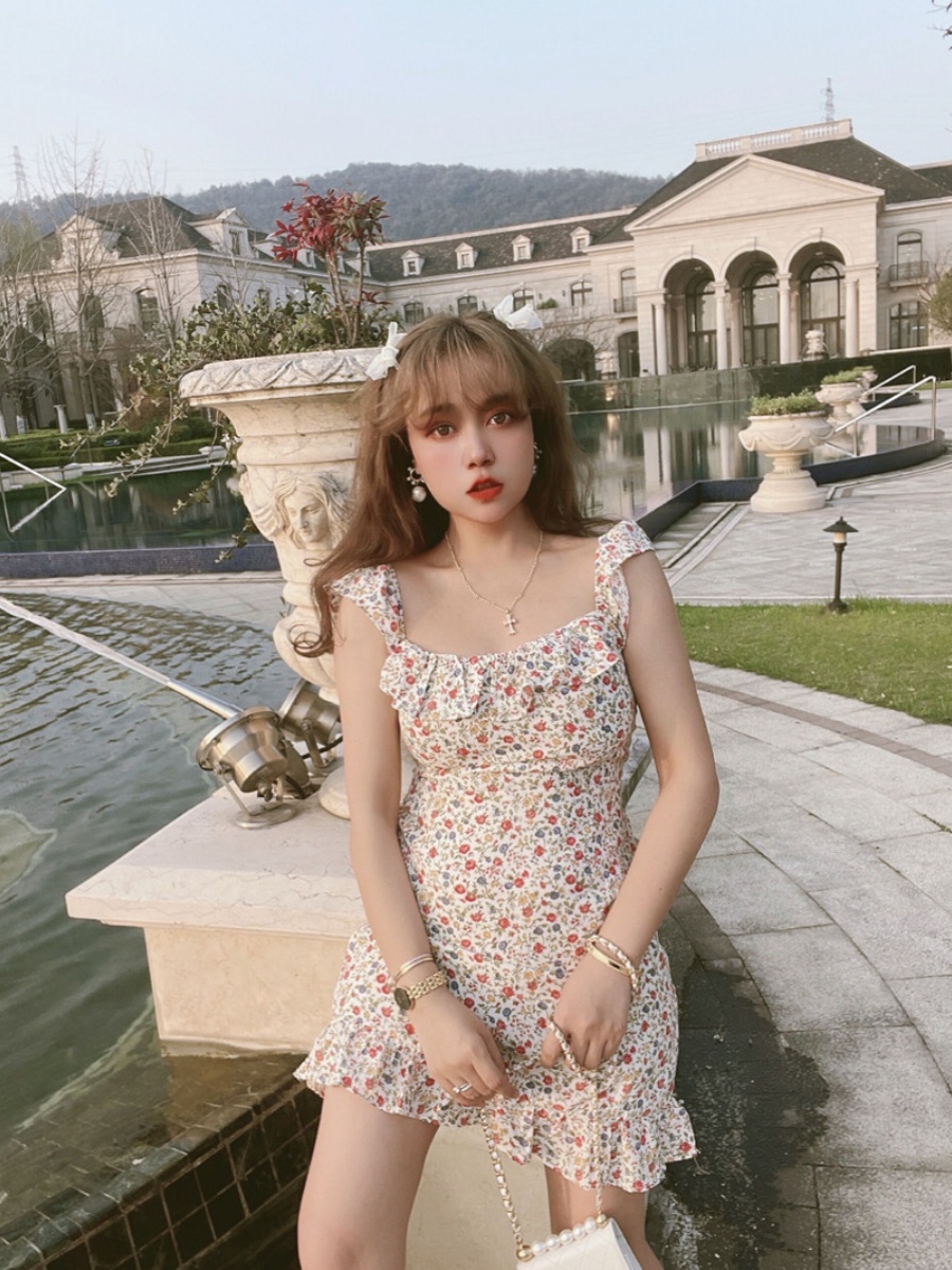 French Vintage Ruffled Big Collar Floral Dress for Women - Handmade Spring/Summer 2025, Trendy 90s Style French Vintage Ruffled Big Collar Floral Dress for Women - Handmade Spring/Summer 2025, Trendy 90s Style