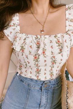 French Vintage Ruffled Square Neck Floral Camisole Top for Women - Spring/Summer 2022, Y2K Floral Fashion, Chic Summer Style
