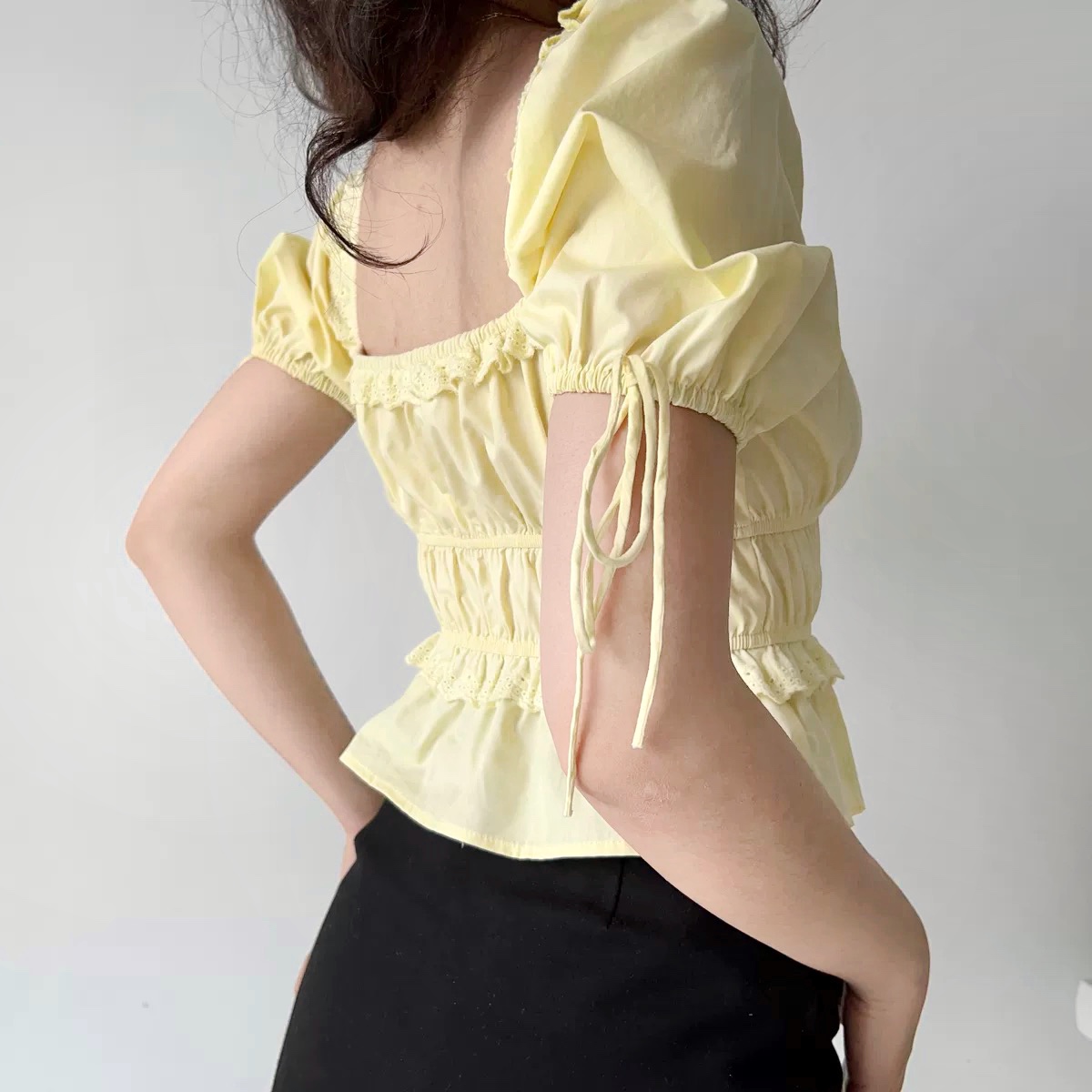 French Vintage Square Neck Puff Sleeve Lace Shirt for Women - Summer High Waist Short Top in Y2K Style French Vintage Square Neck Puff Sleeve Lace Shirt for Women - Summer High Waist Short Top in Y2K Style