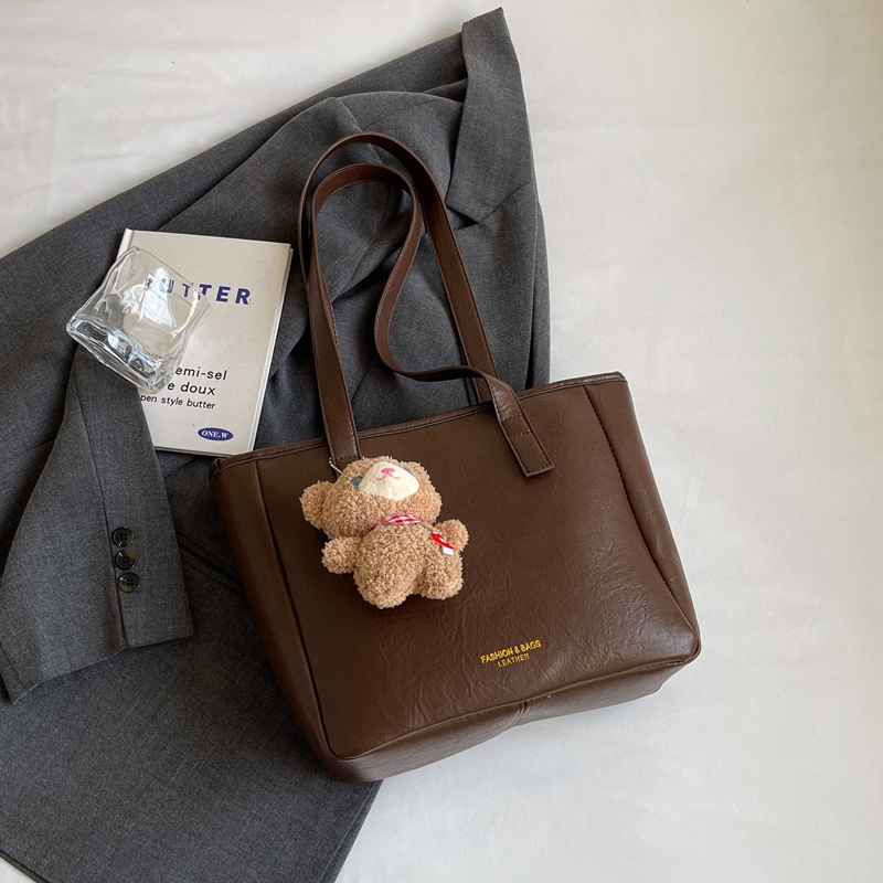 French Vintage Tote Bag for Women, Autumn 2025 Large Capacity Handheld Shoulder Bag, Chic Student Commuter Style French Vintage Tote Bag for Women, Autumn 2025 Large Capacity Handheld Shoulder Bag, Chic Student Commuter Style